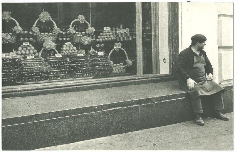 Изображение позиции: Экскурсия/лекция с Алексеем Дедушкиным «Проходные дворы: Обер-Шельма, переехавшие дома, древние палаты и сайки от булочника Филиппова»